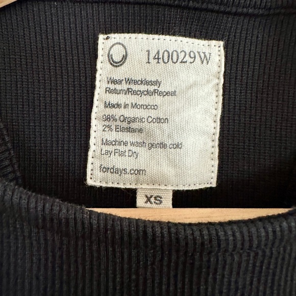 Bodycon Ribbed Knit Dress - Picture 4 of 4